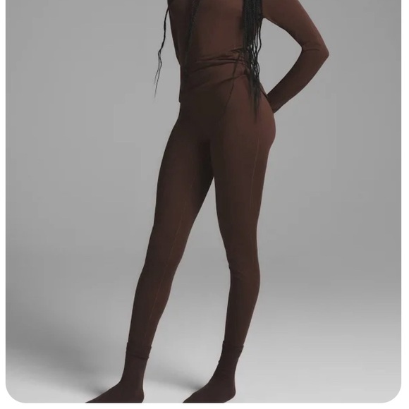 Brand new skims x north face leggings in color cocoa - size small - NWT - Picture 2 of 2